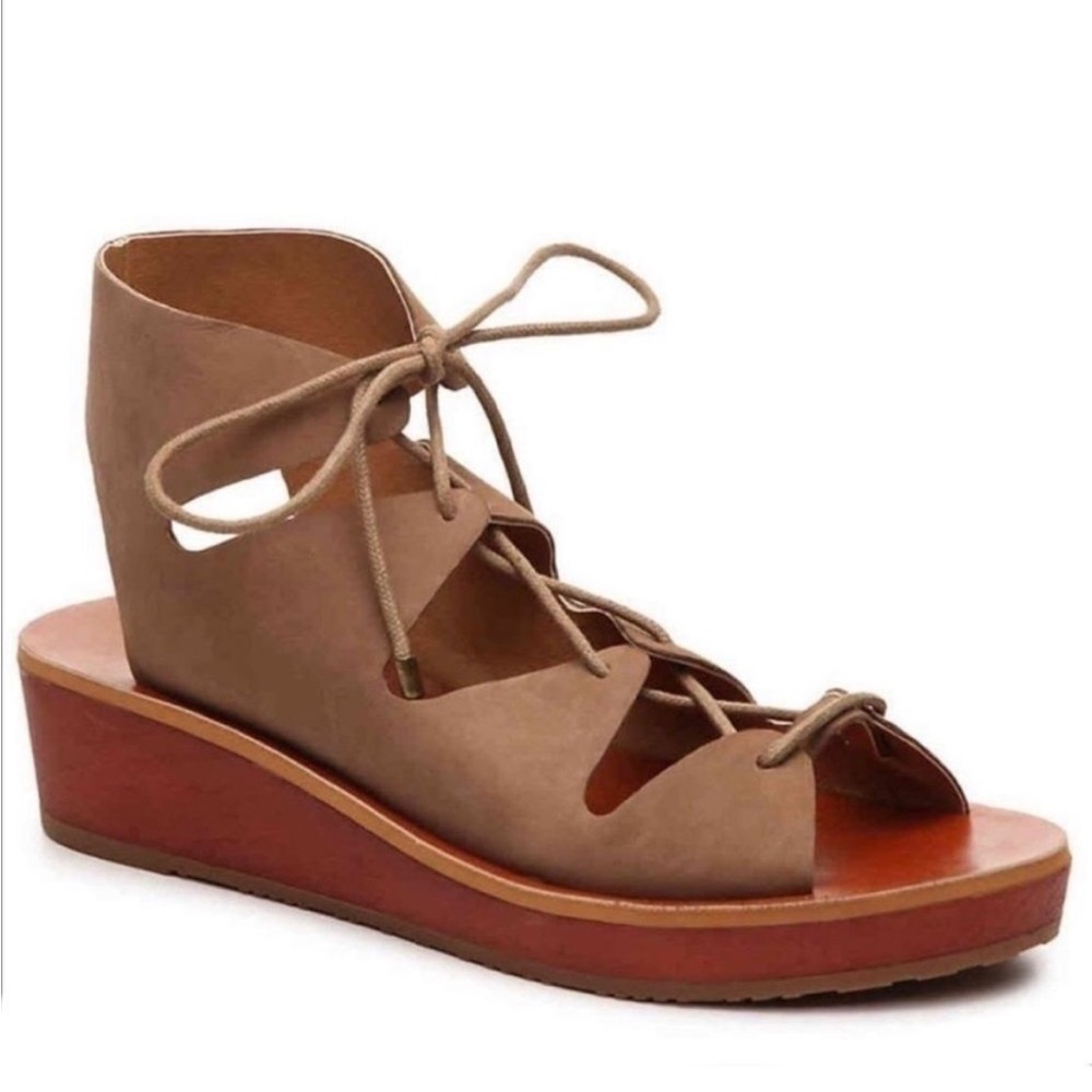 Lucky Brand Hipsta Open Toe‎ Suede Wedge Sandal in Tan, Size 6